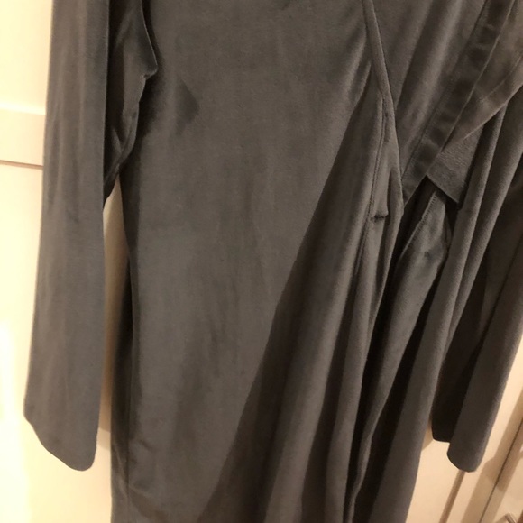 Rhonda Shear Loungewear Sweater NWOT - Picture 9 of 14